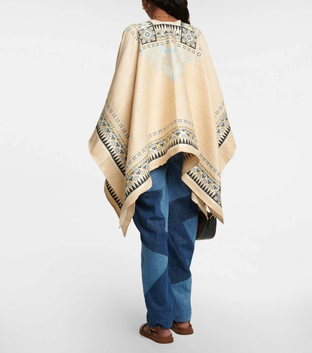 新品タグ付き eaphi cape design jacquard blouse 新品 Eaphi cape design jacquard blouse エフィ - メルカリ