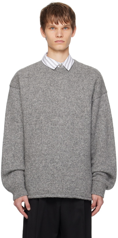 Photo: JACQUEMUS Gray Les Classiques 'Le pull Jacquemus' Sweater