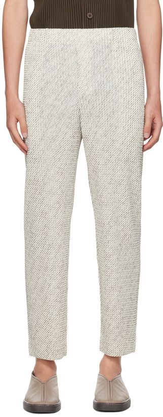 Photo: HOMME PLISSÉ ISSEY MIYAKE Off-White Diagonals Trousers