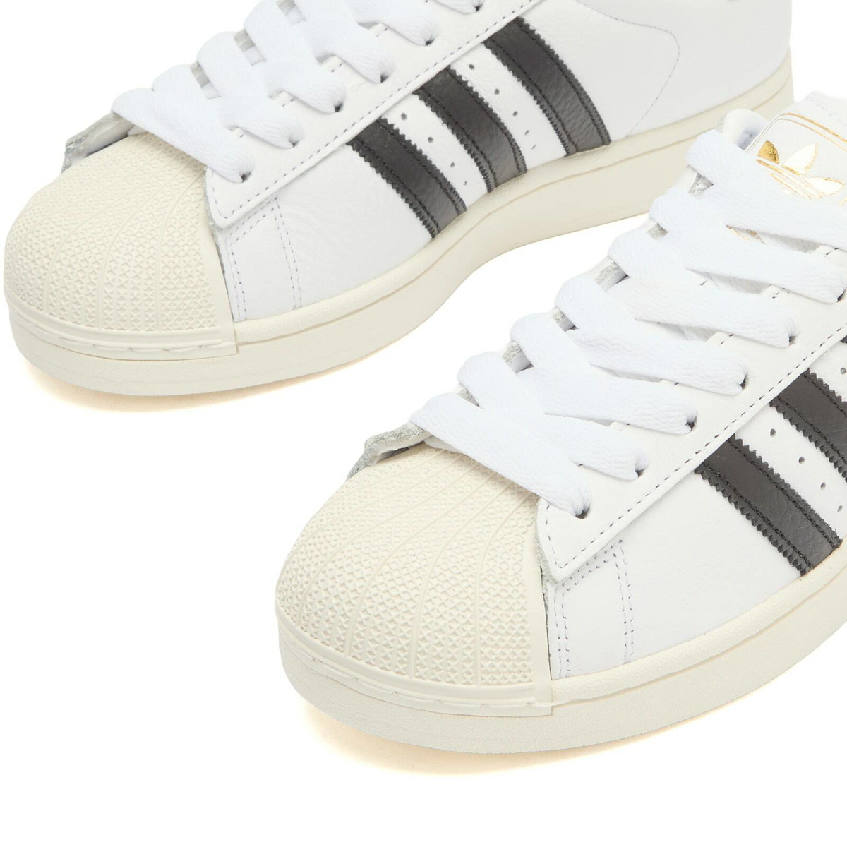 Adidas Superstar II Sneaker in Ftwr White/Core Black/Off White