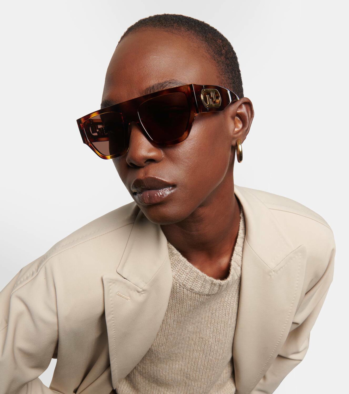 Fendi Oversized O’Lock Gold Frame Sunglasses with Burgundy Lenses FENDI EYEWEAR O main image 4
