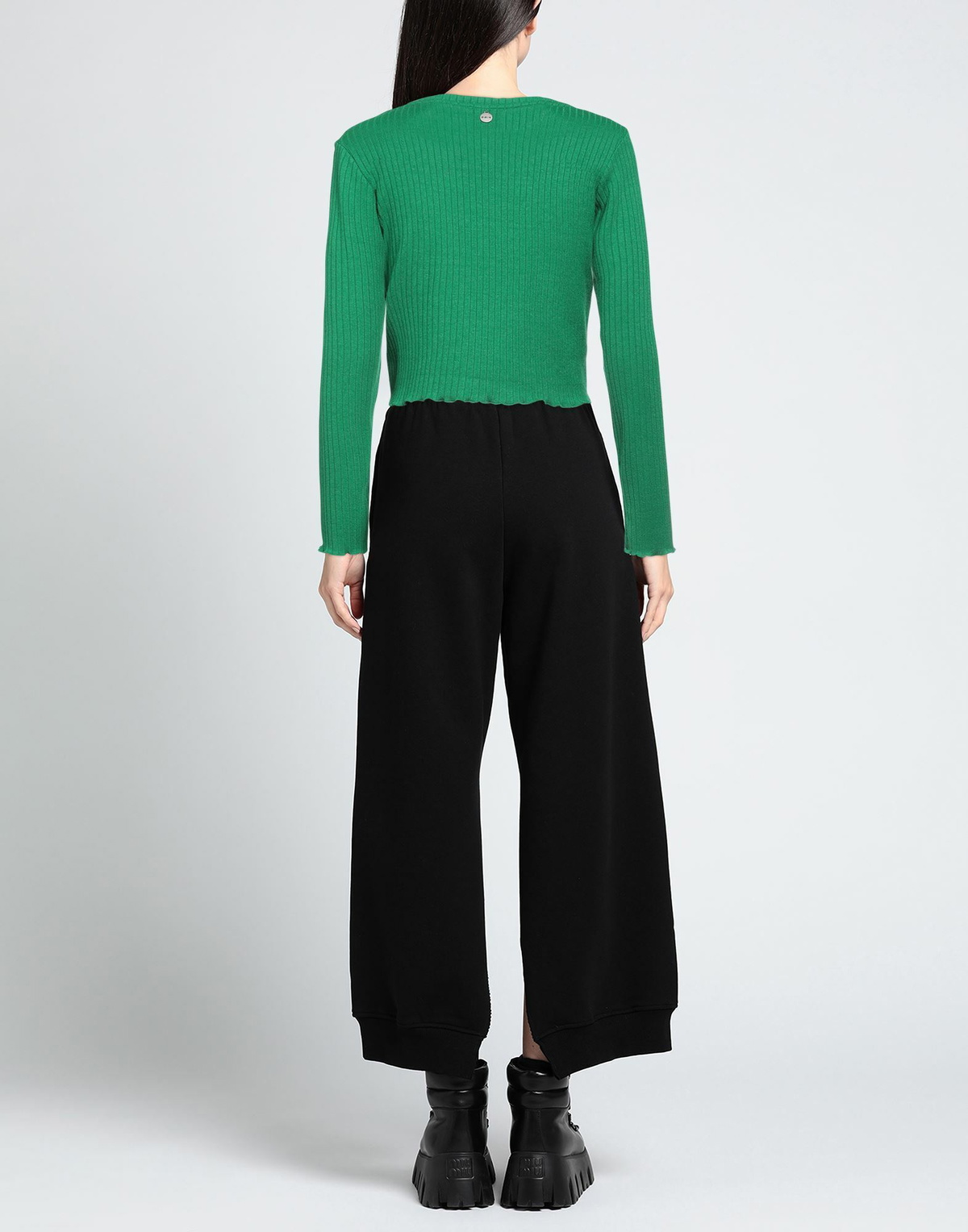 Berna Womens Sweater in Green