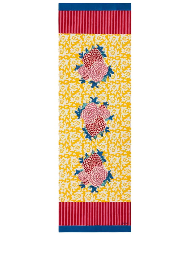 Photo: LISA CORTI Arabesque Corolla Double Mat