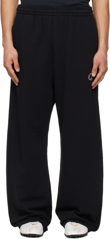 Photo: We11done Black 'WE11DONE' Curved Sweatpants