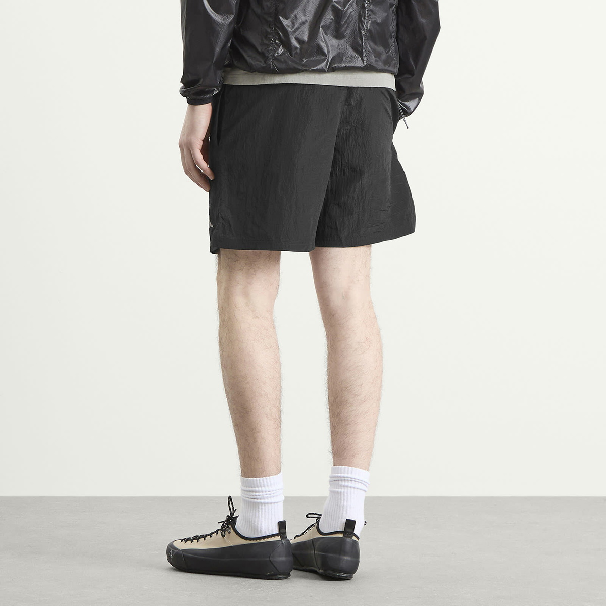ROA Men's Helder 5 Inch Shorts in Black