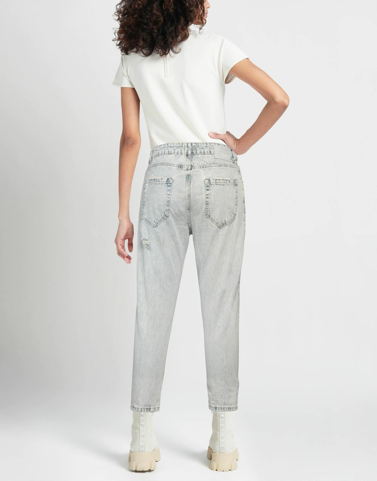 Berna Womens Jeans in Blue