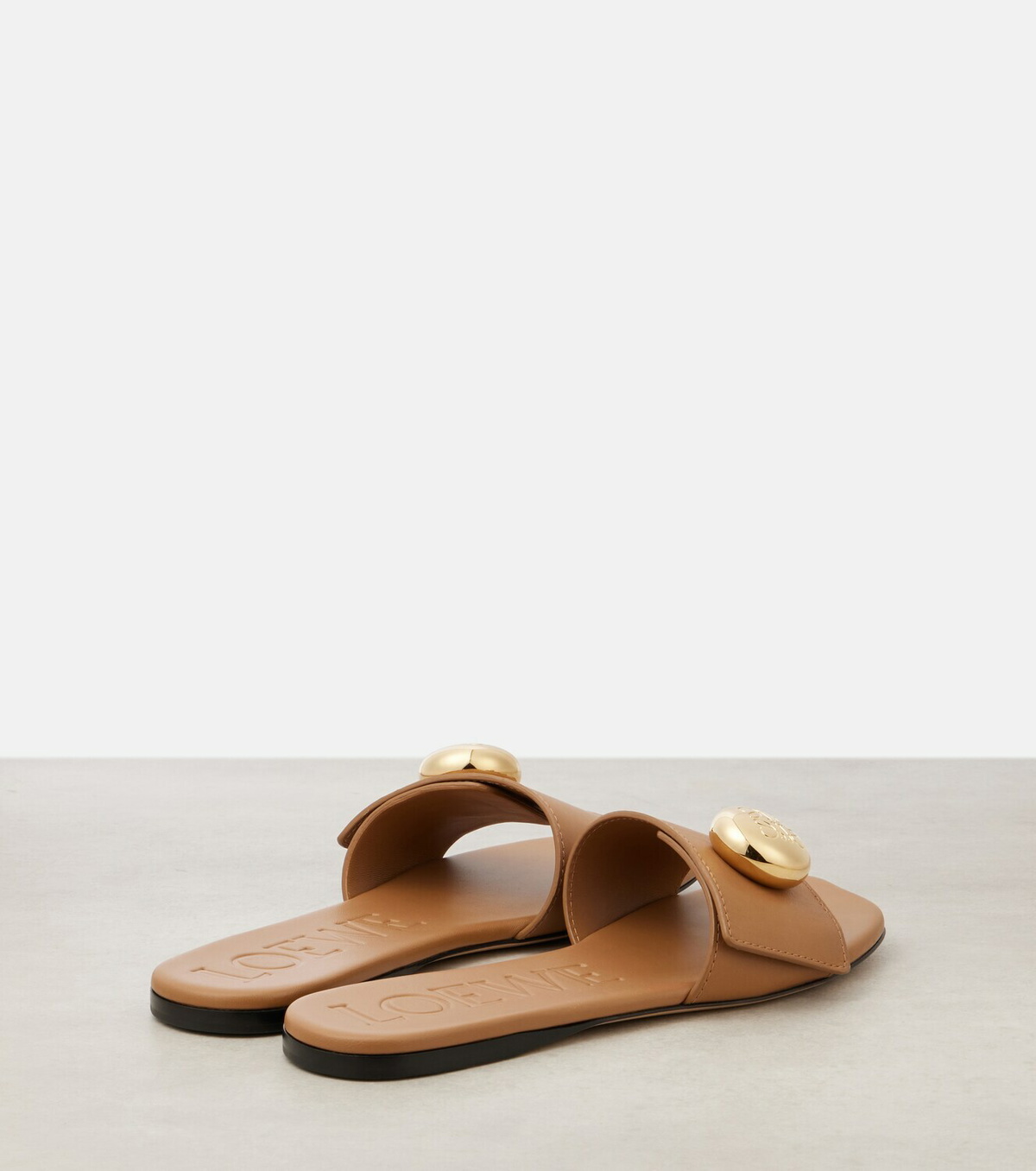 Loewe Pebble leather slides