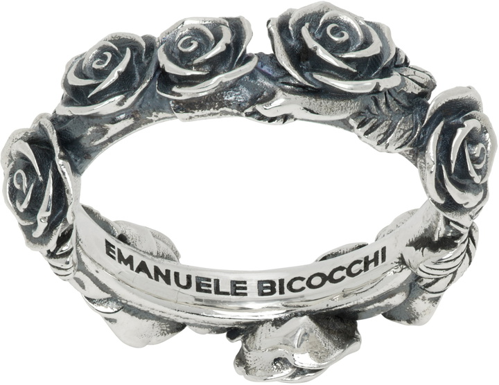 Photo: Emanuele Bicocchi Rose Band Ring