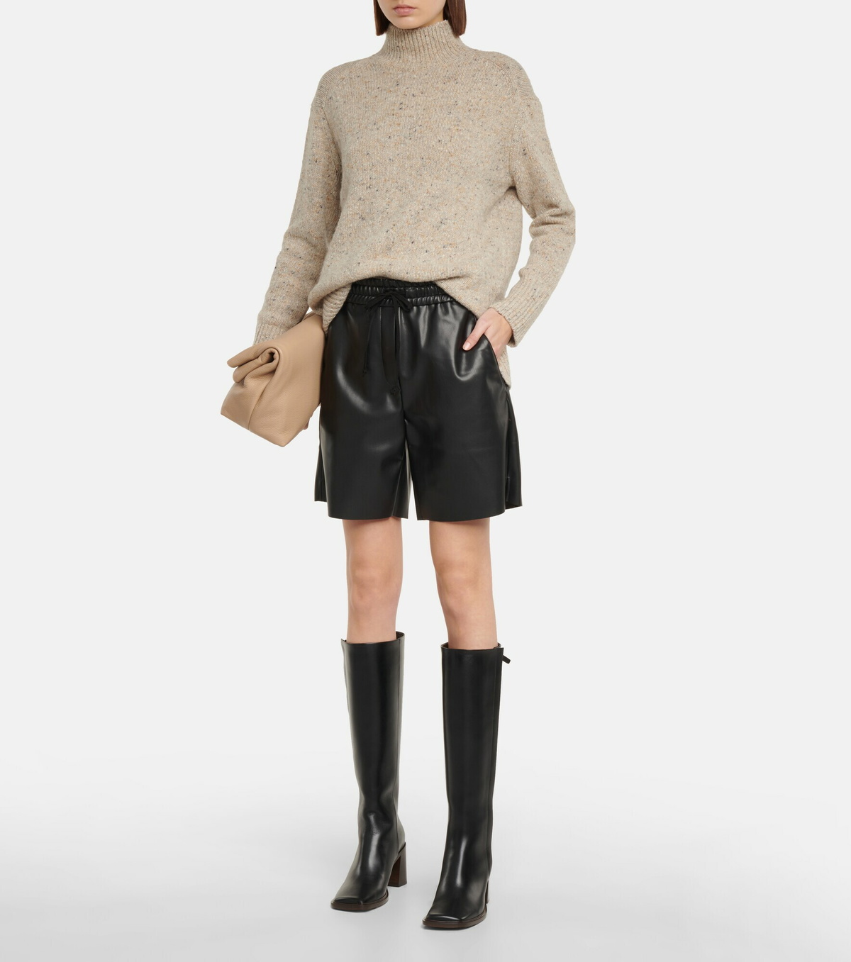 Deveaux New York - Brooke faux leather shorts