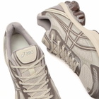 Asics Men's GEL-KINETIC FLUENT Sneaker in Oatmeal/Cocoa Powder