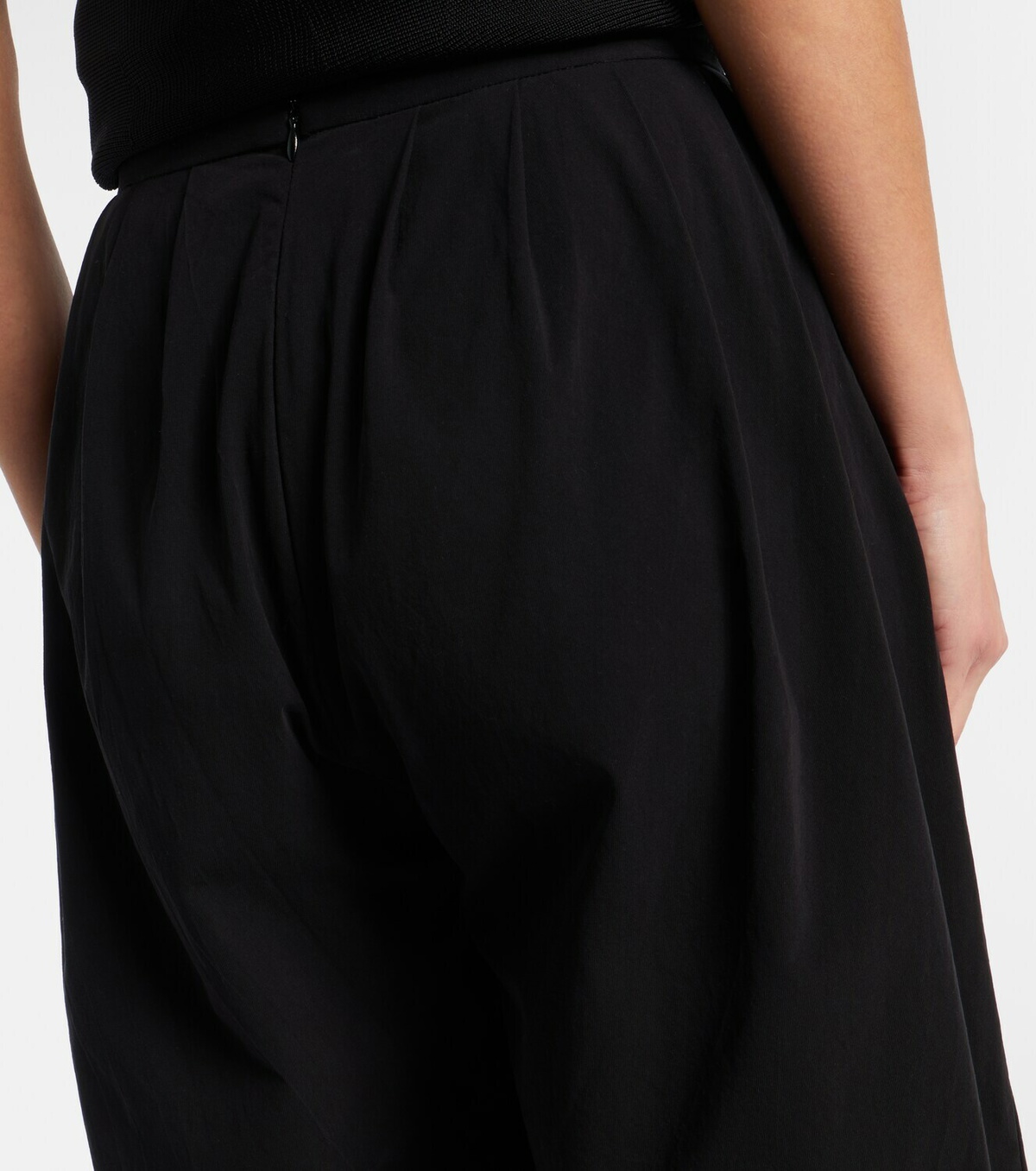 Khaite Poppy cotton shorts