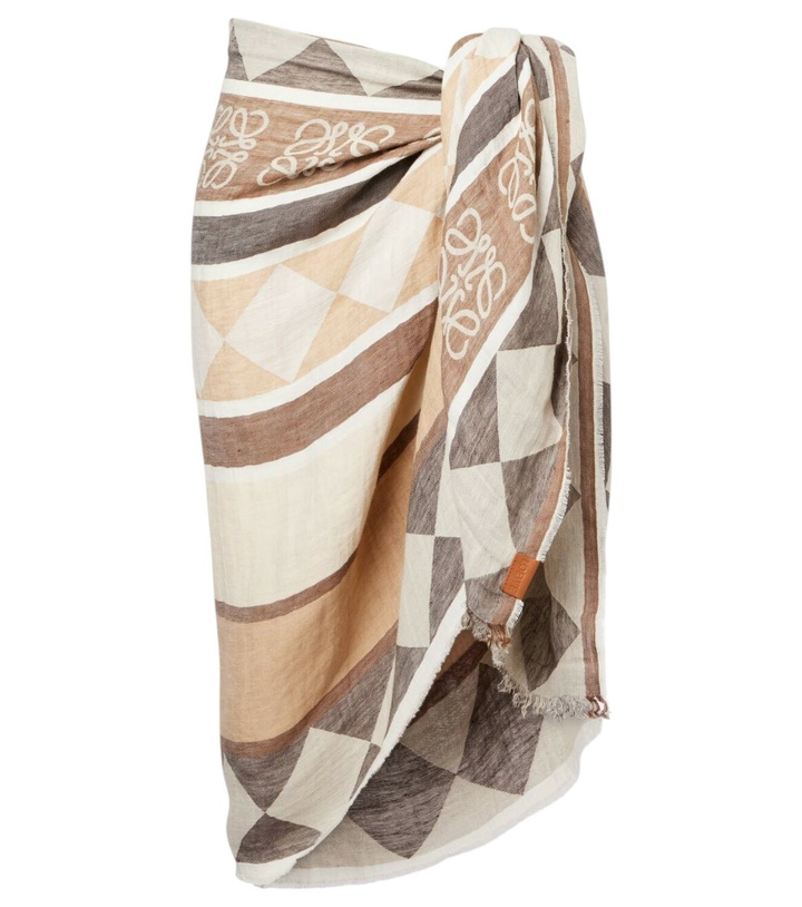 Photo: Loewe Paula's Ibiza Anagram beach cover-up
