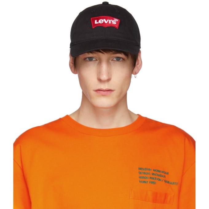 Photo: Levis Black Logo Cap