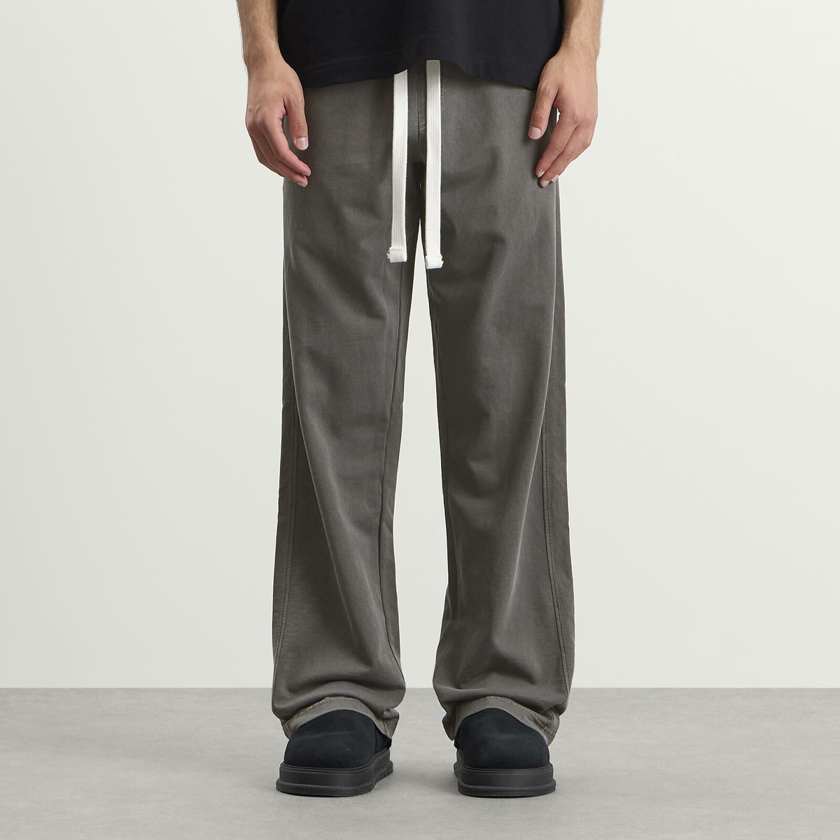 Cole Buxton Men's CB Lounge Sweatpants in Og Washed Black