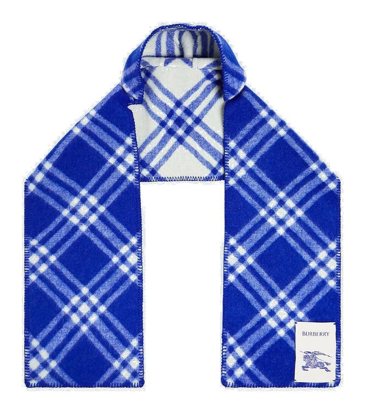 Photo: Burberry Hooded checked wool scarf