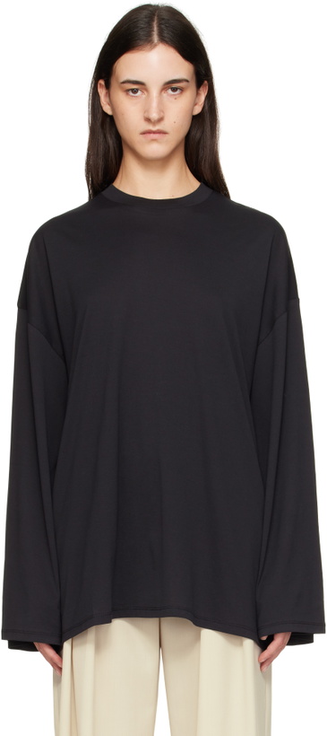 Photo: The Frankie Shop Black Rio Oversized Sleeve T-shirt