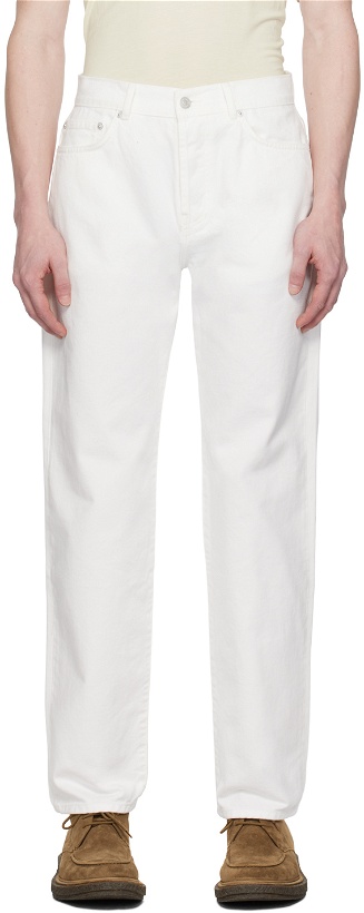 Photo: Officine Générale White Tyler Jeans