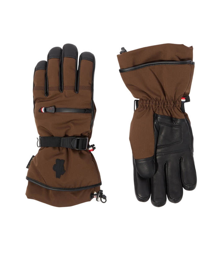 Photo: Moncler Grenoble Leather-trimmed ski gloves