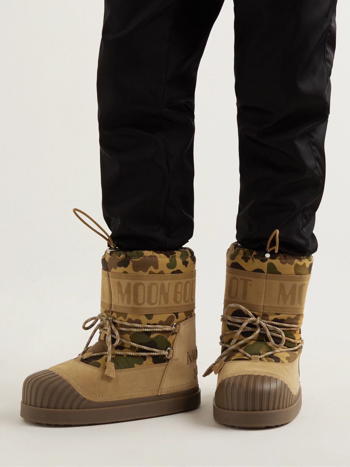 8 Moncler Palm Angels X Moon Boot Shedir Snow Boots in