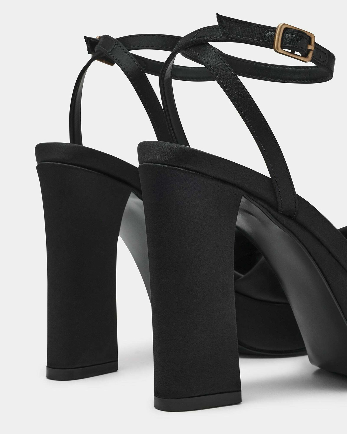 Steve Madden Knoti Heels in Black Satin