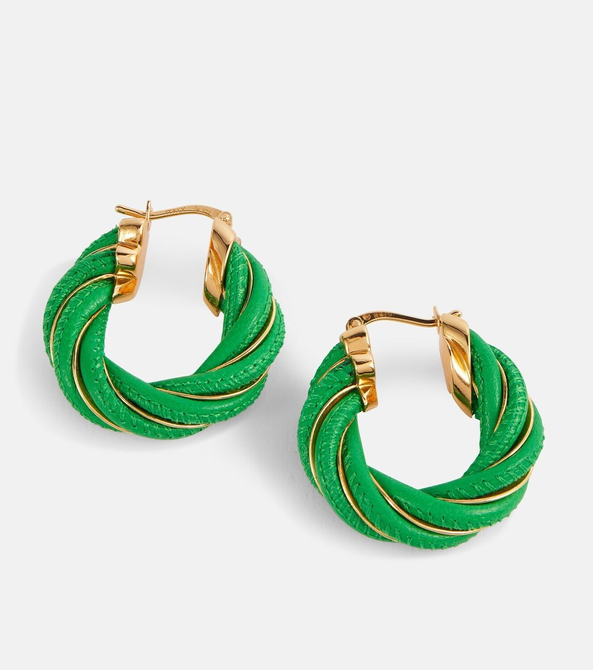 ピアス BOTTEGA VENETA GREEN HOOP EARRINGS Bottega Veneta - Twist leather-trimmed hoop earrings Bottega