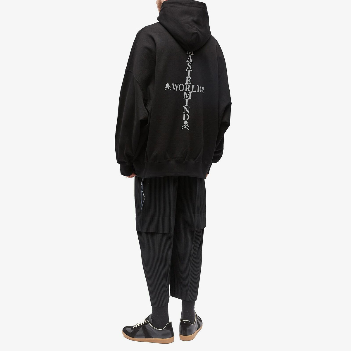 MASTERMIND WORLD Men's Cross Logo Hoodie in Black MASTERMIND