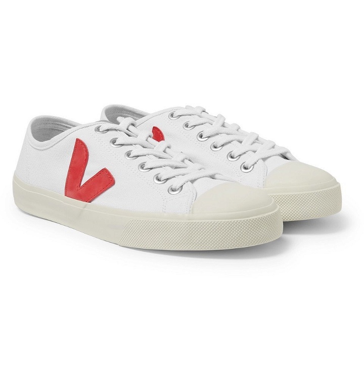 Photo: Veja - Wata Rubber-Trimmed Organic Canvas Sneakers - Men - White