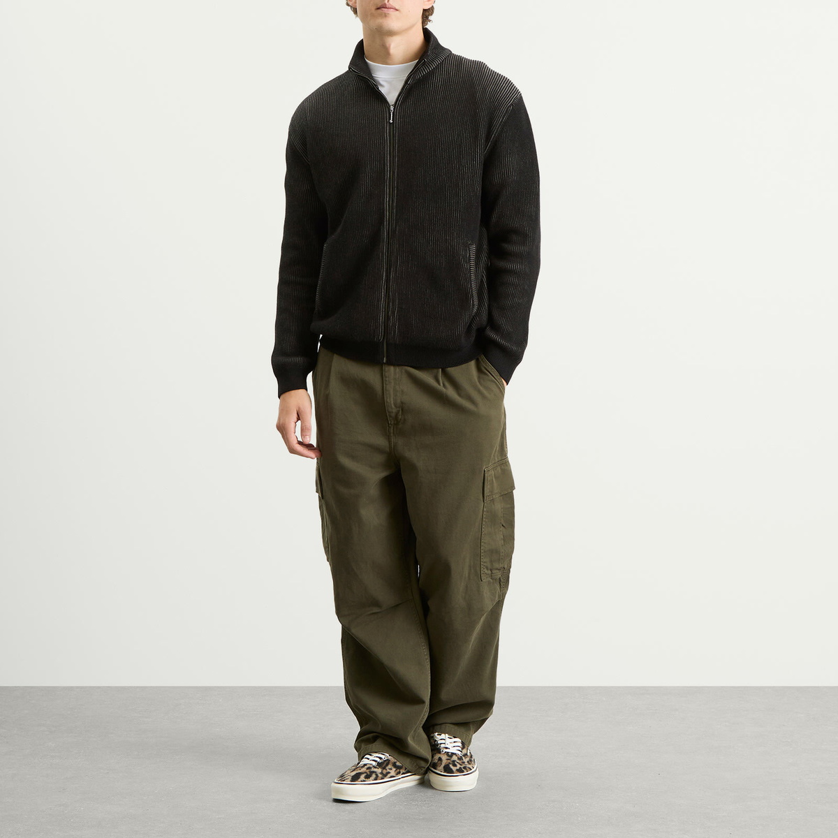 thisisneverthat Men's Full Zip Cardigan in Black