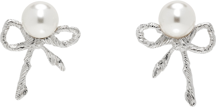 Photo: SHUSHU/TONG YVMIN Edition Twisted Rope Bow Faux-Pearl Earrings