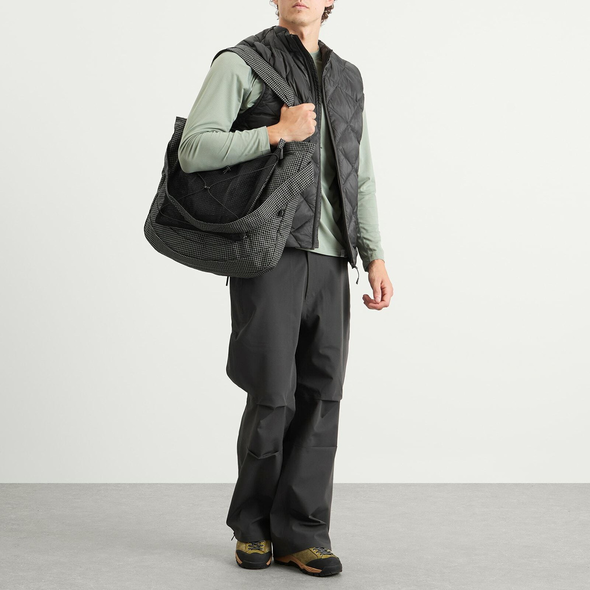 CAYL Men's Grid Trail Tote Bag in Black 