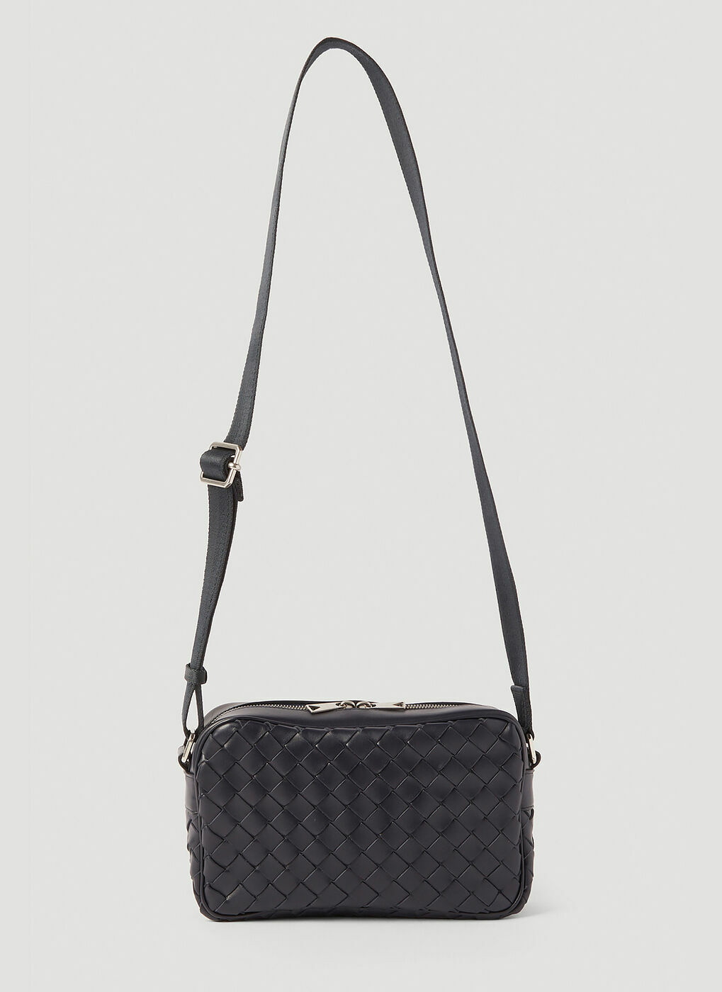 NEW Bottega Veneta Intrecciato Leather Zip Around Crossbody Bag Messenger  BLACK