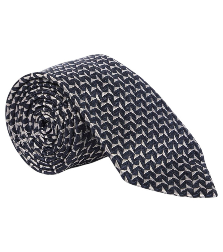 Photo: Giorgio Armani Silk twill tie