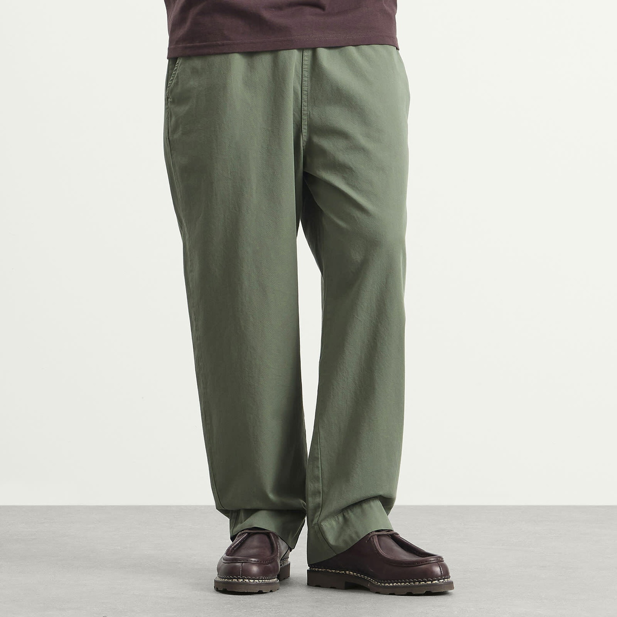 Universal Works Men's Kelly Cotton Judo Pant in Olive
