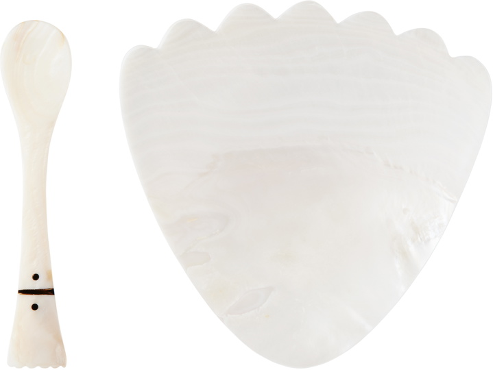Photo: Gohar World Off-White Caviar Service Set