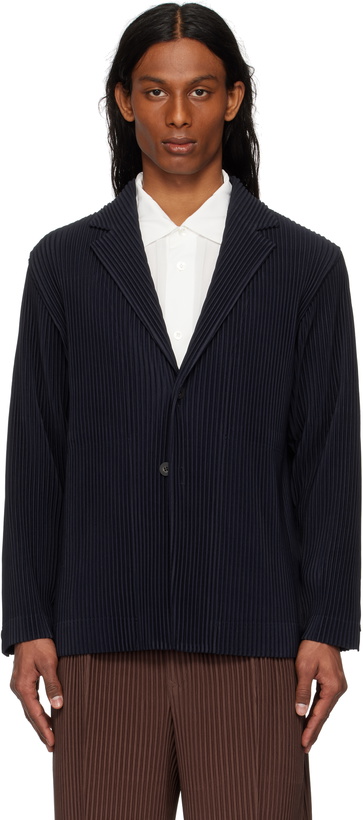 Photo: HOMME PLISSÉ ISSEY MIYAKE Navy Basics Blazer