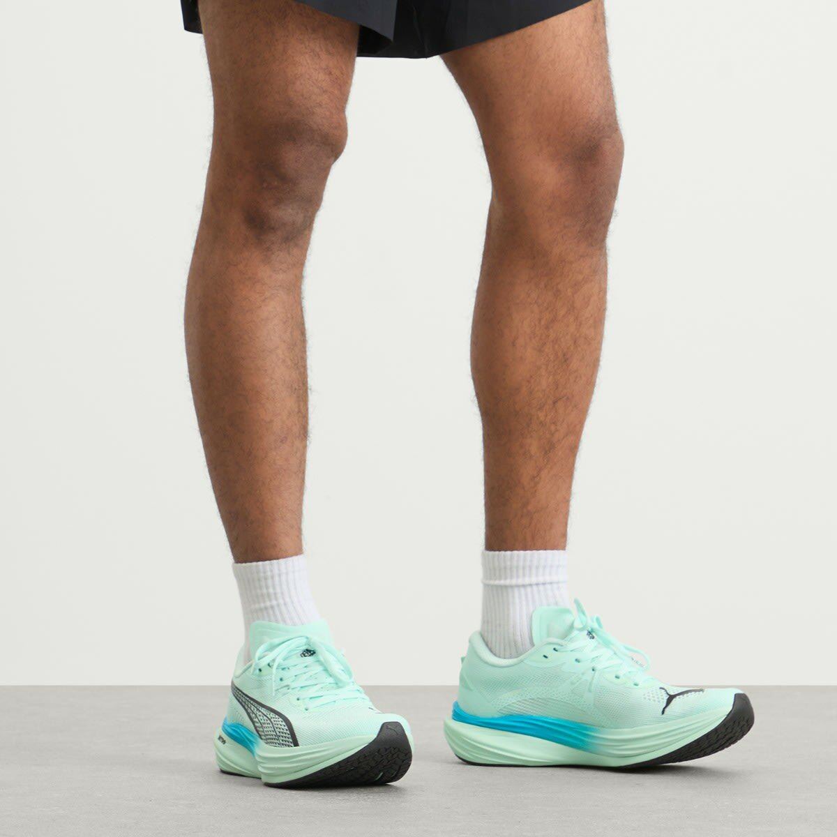 Puma Deviate NITRO 3 in Mint/Blue