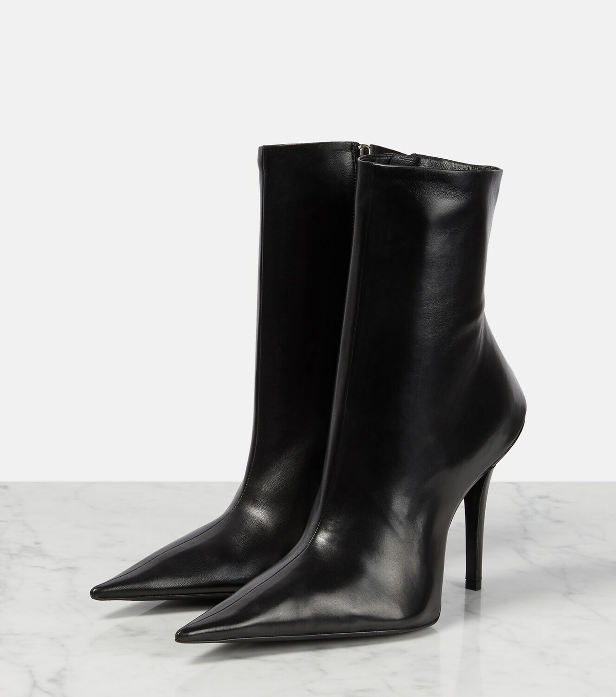 Leather ankle boots in black - Balenciaga | Mytheresa
