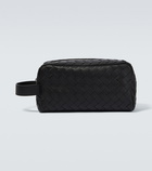 Bottega Veneta - Intrecciato leather wash bag