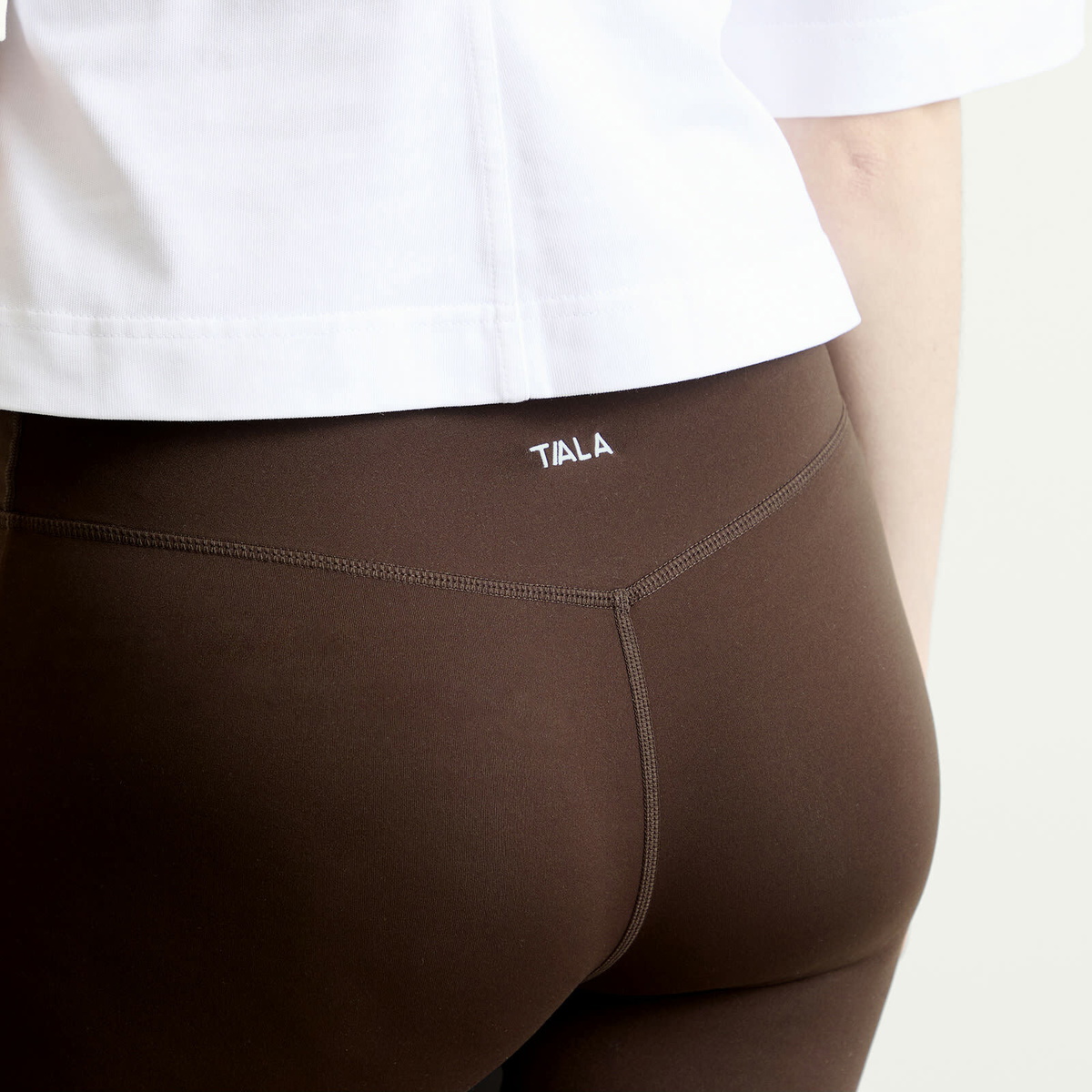 TALA Women's Capri Leggings in Chestut Brown