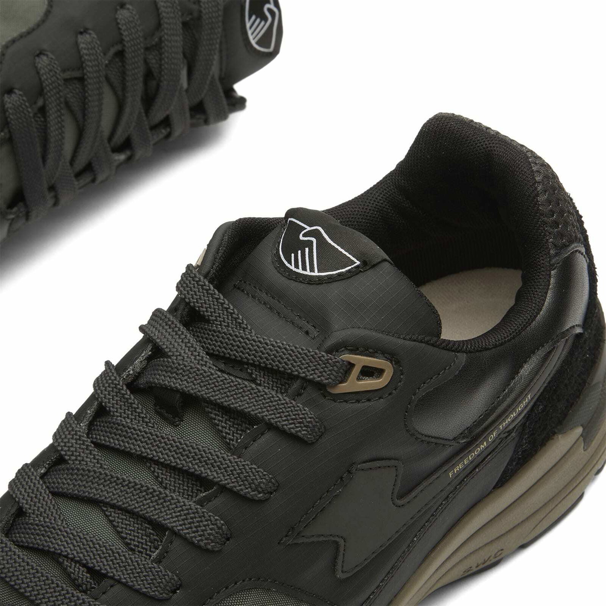 Stepney Workers Club Men's Amiel S-Strike in Black Black