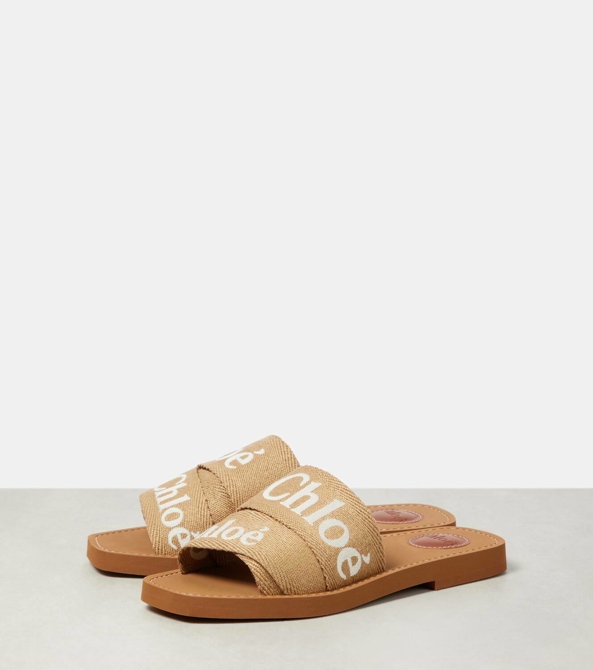 Chloé Woody logo canvas slides