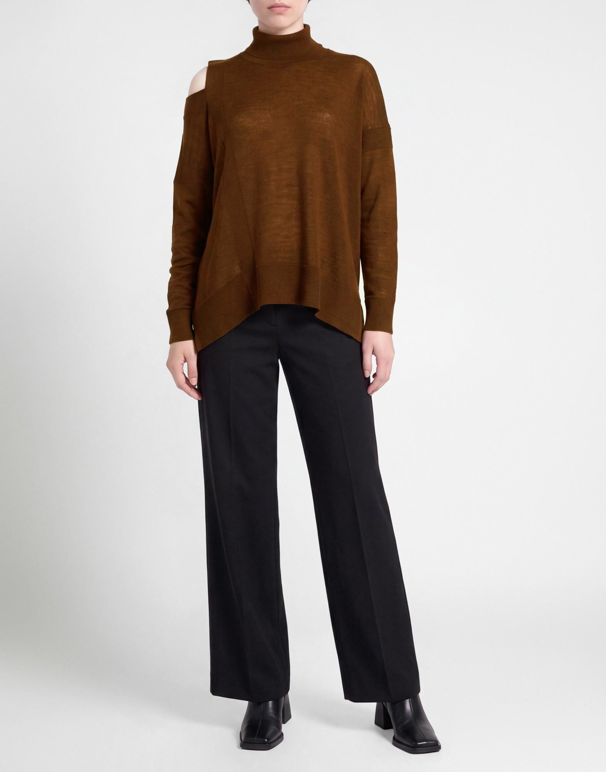 Manila Grace Womens Turtleneck in Brown