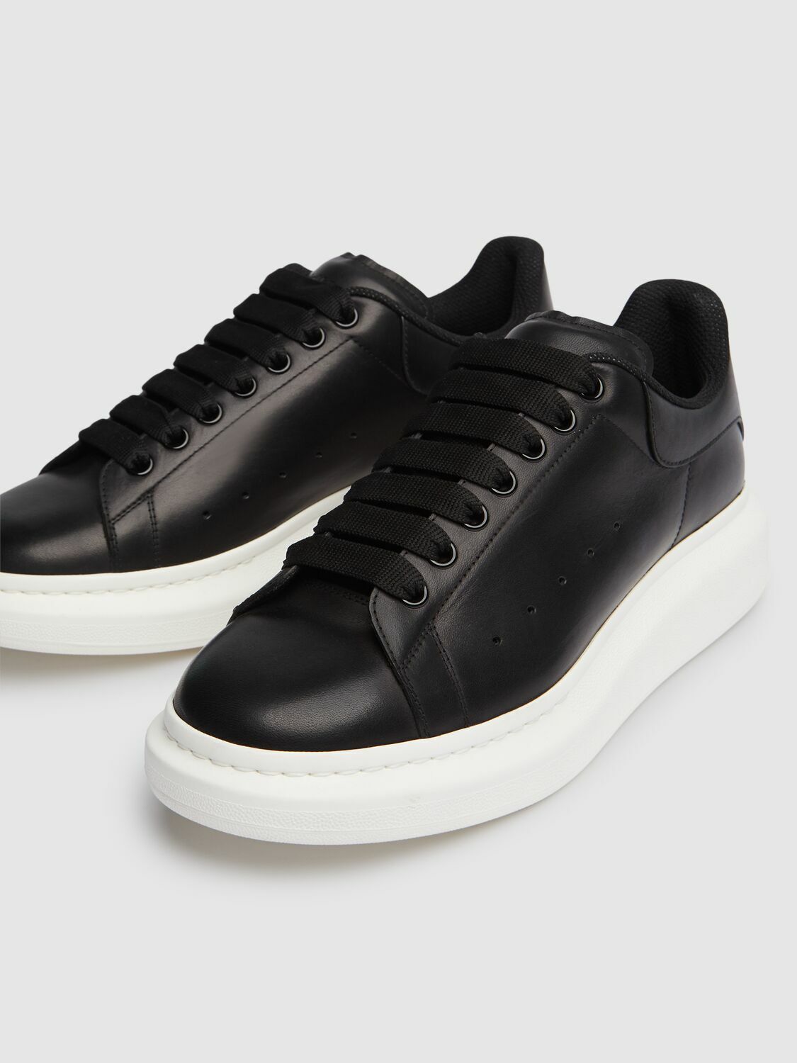 スニーカー Alexander Mcqueen Oversize Leather Low-Top Sneakers 0400019212633?wid=600&hei=800&