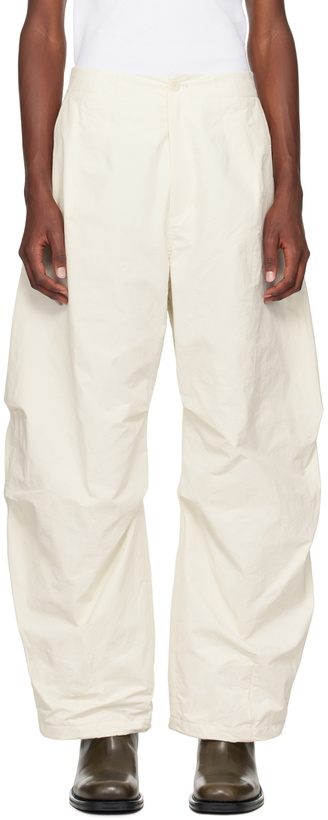 Photo: AMOMENTO Off-White Wide Capri Trousers
