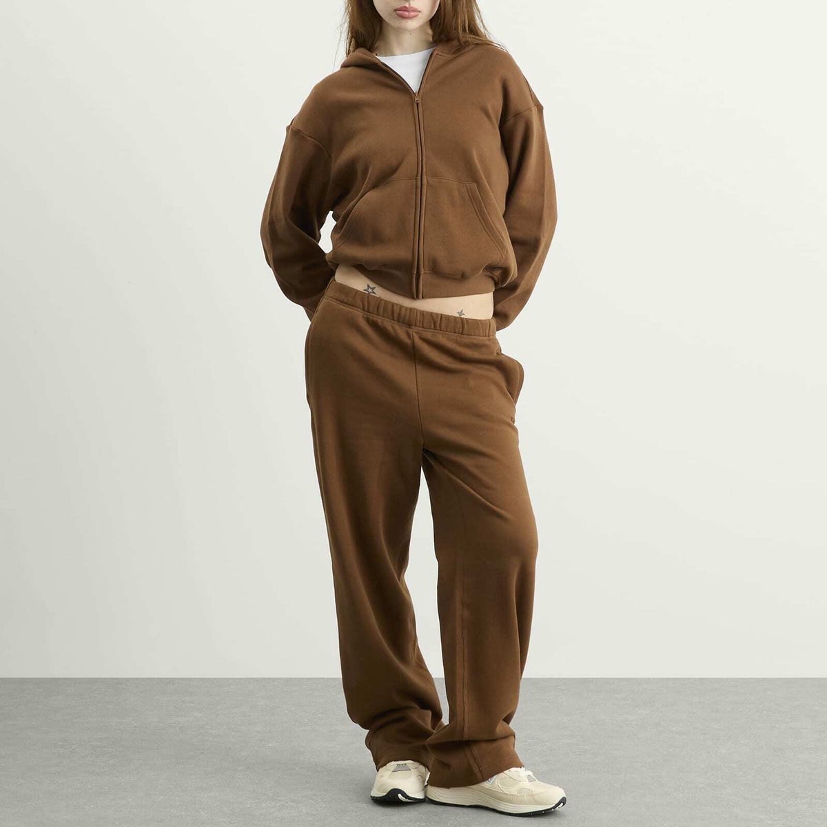 SKIMS Women's Cotton Fleece Classic Zip Up Hoodie in Bison