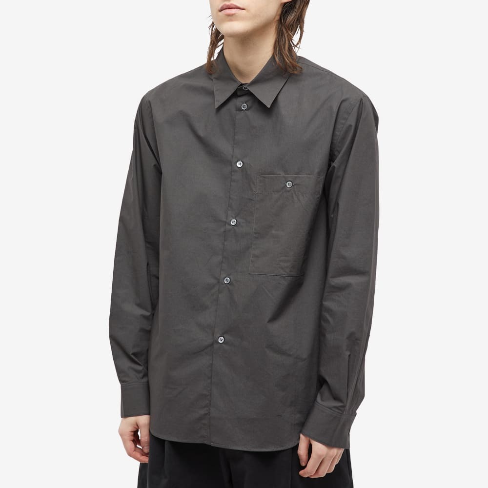 Tシャツ・カットソー STUDIO NICHOLSON BUTTON DOWN SHIRT Studio Nicholson Men's Kito Button Down Shirt in Graphite