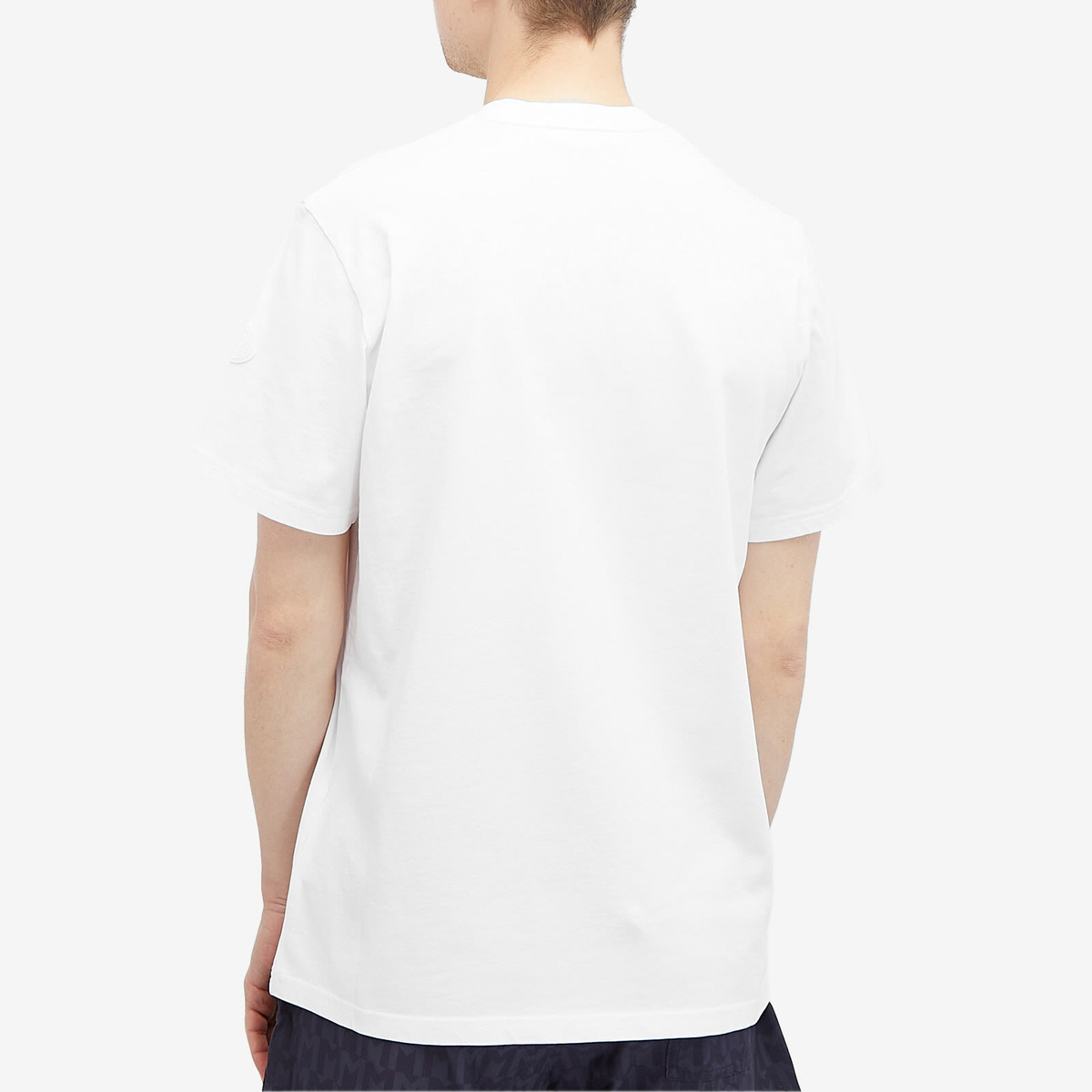 一日中快適な着心地★【MONCLER】Pixel ロゴ T-shirts Moncler Pixelated Logo T-Shirt | Harrods US