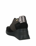 Wonder Womens Sneakers in Black