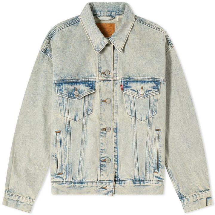 Photo: Levi’s Collections Women's Levis Vintage Clothing 90s Denim Trucker Jacket in Where'S The Tint Tru