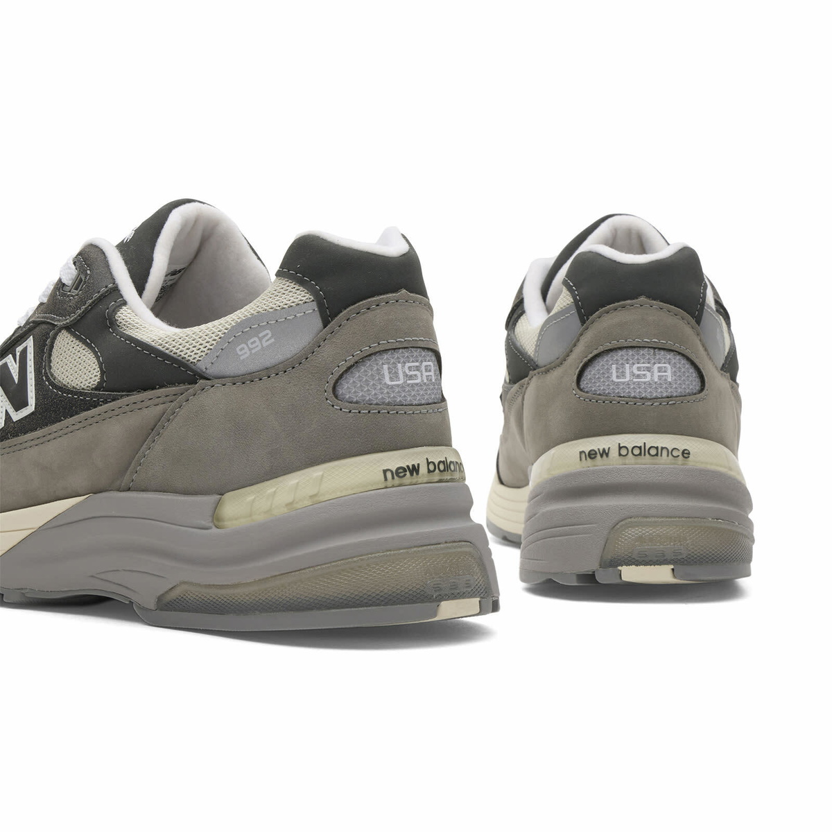 New Balance 992 Sneaker in Shadow Grey